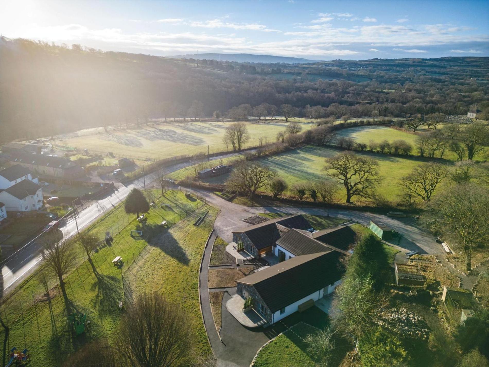 Suite 5 - Sleeping Giant Hotel - Pen Y Cae Inn Brecon Exterior photo