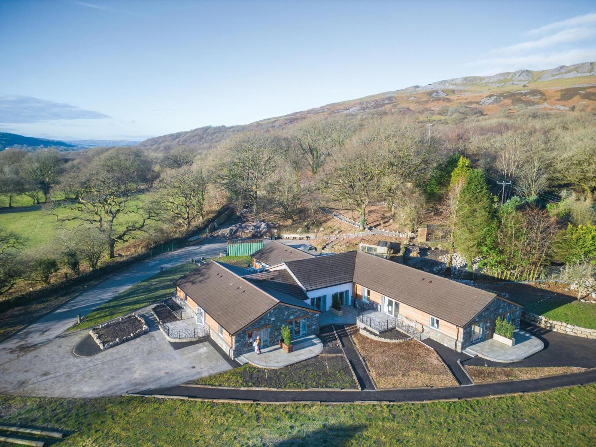 Suite 5 - Sleeping Giant Hotel - Pen Y Cae Inn Brecon Exterior photo